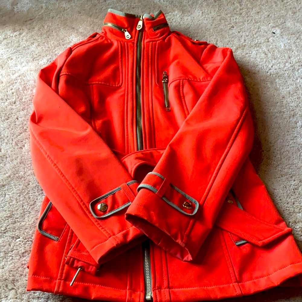 Like new very cute MK coat !